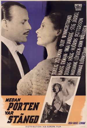 Medan porten var stängd (1946)