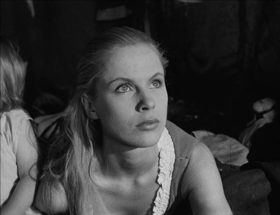 Bibi Andersson i Det sjunde inseglet (1957).